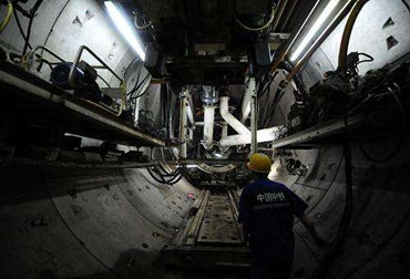 伺服行星斜齒減速機使用地鐵隧道盾構